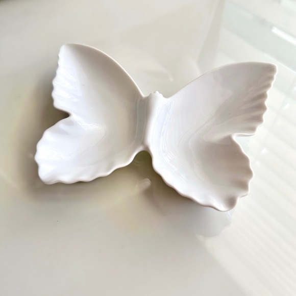 Butterfly Trinket Tray Jewelry Dish - Picture 10 of 12